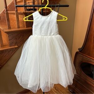 Ivory Flower Girl Dress w/ Pearl Embellishments Tulle Skirt Satin Bodice Sz 2